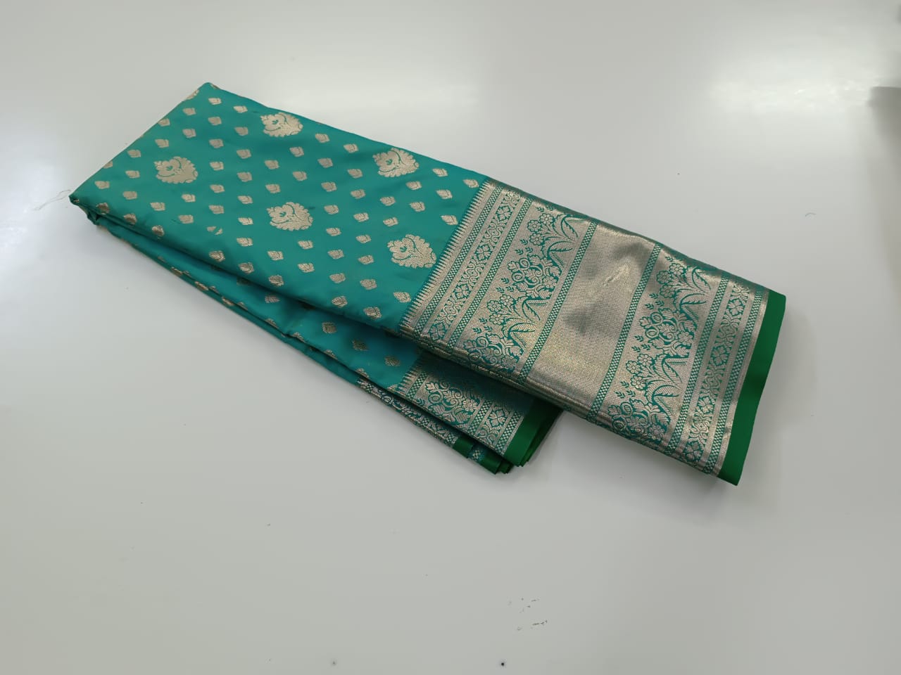 Kanjivaram Butta Saree