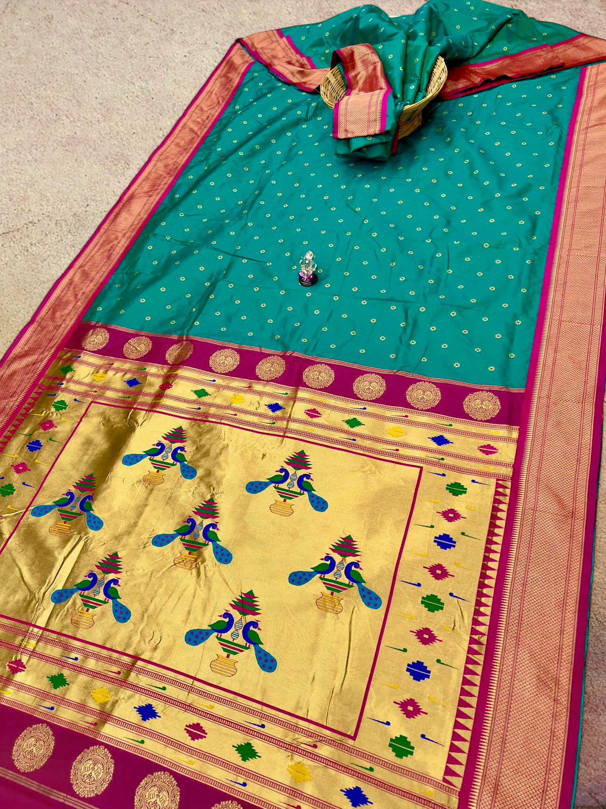 Traditional Yeola  Pallu Aisha Paithani